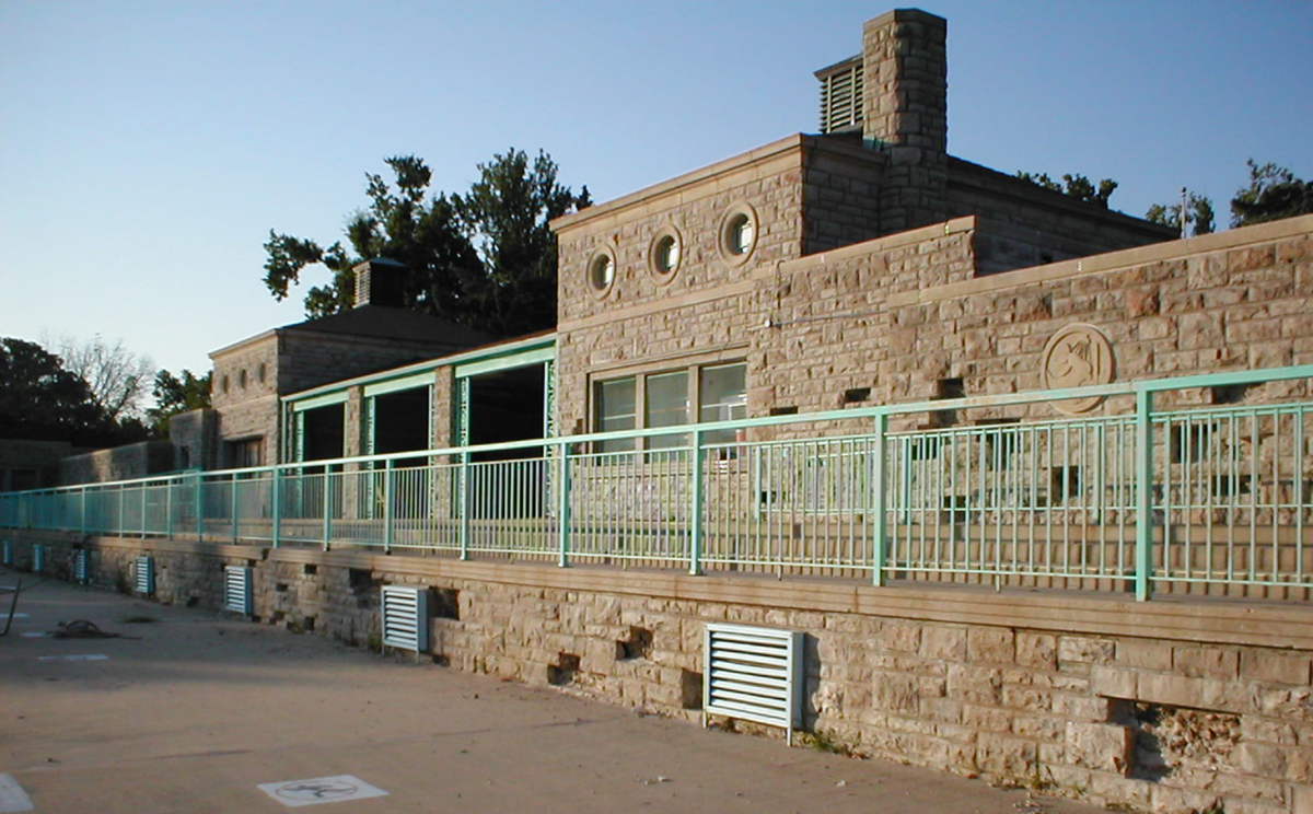 swope park swimming pool